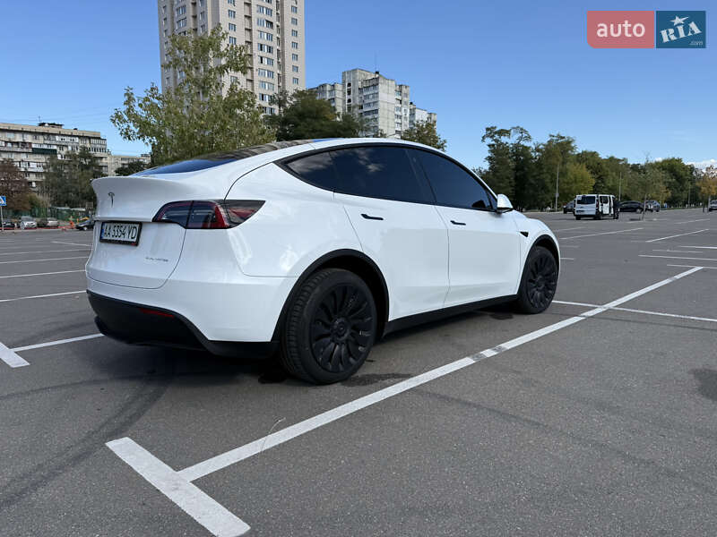 Позашляховик / Кросовер Tesla Model Y 2023 в Києві