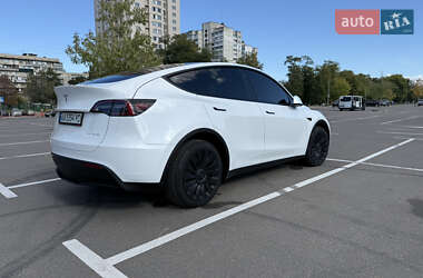 Внедорожник / Кроссовер Tesla Model Y 2023 в 