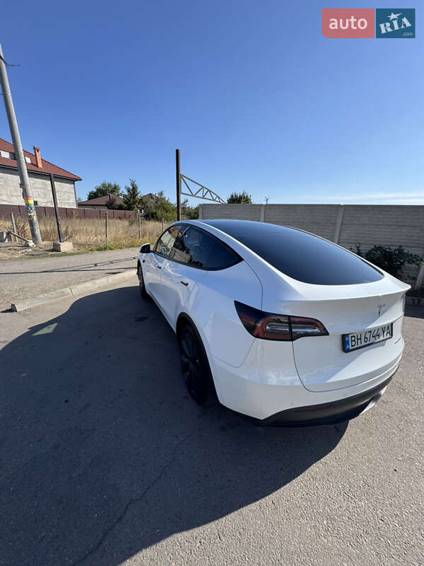 Внедорожник / Кроссовер Tesla Model Y 2021 в Одессе