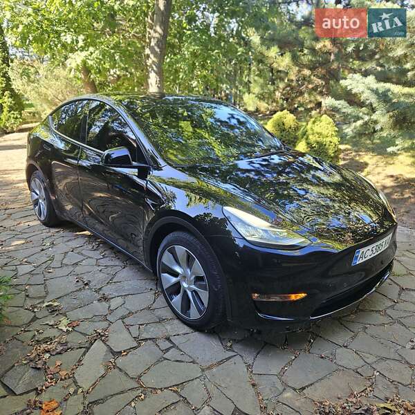 Седан Tesla Model Y 2022 в Луцьку