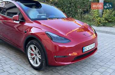 Tesla Model Y 2023