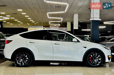 Внедорожник / Кроссовер Tesla Model Y 2021 в 