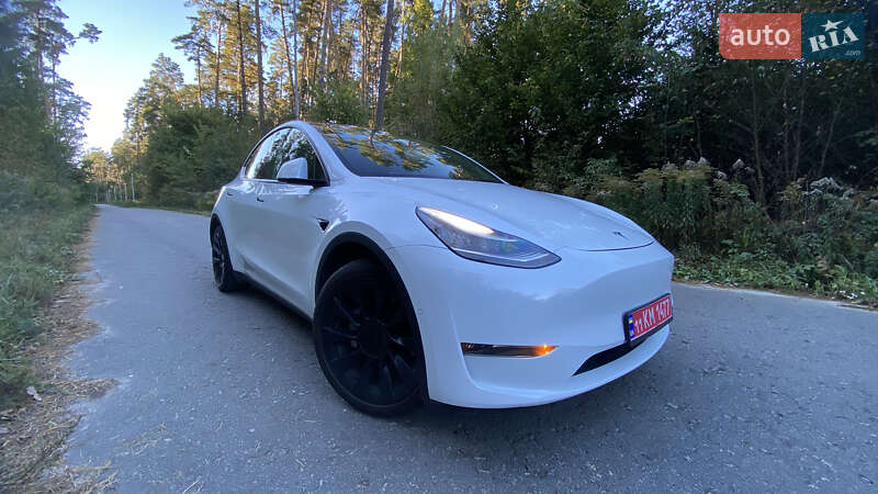 Позашляховик / Кросовер Tesla Model Y 2021 в Вишневому