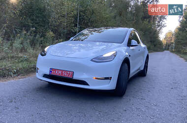 Tesla Model Y 2021