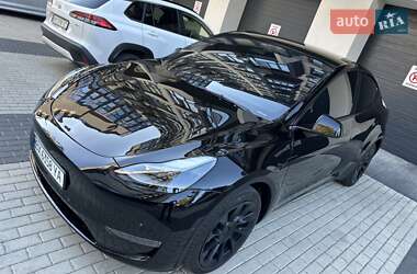 Внедорожник / Кроссовер Tesla Model Y 2023 в 