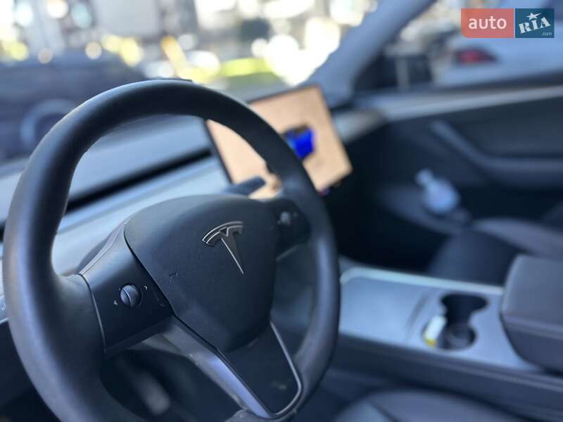 Позашляховик / Кросовер Tesla Model Y 2023 в Хмельницькому
