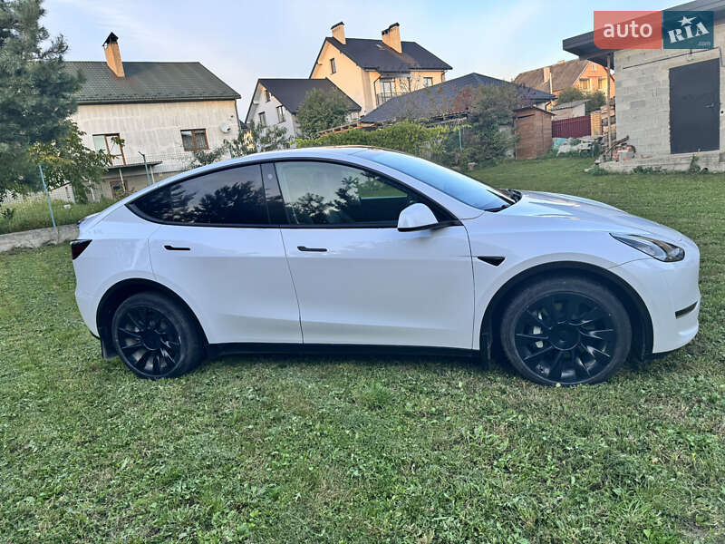 Внедорожник / Кроссовер Tesla Model Y 2022 в Львове фото 3 Внедорожник / Кроссовер Tesla Model Y 2022 в Львове