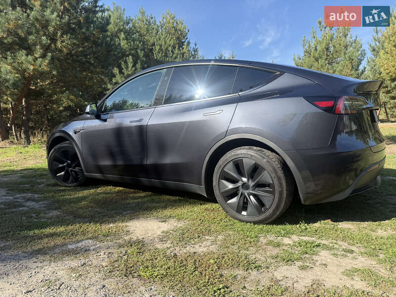 Внедорожник / Кроссовер Tesla Model Y 2024 в Киеве фото 18 Внедорожник / Кроссовер Tesla Model Y 2024 в Киеве