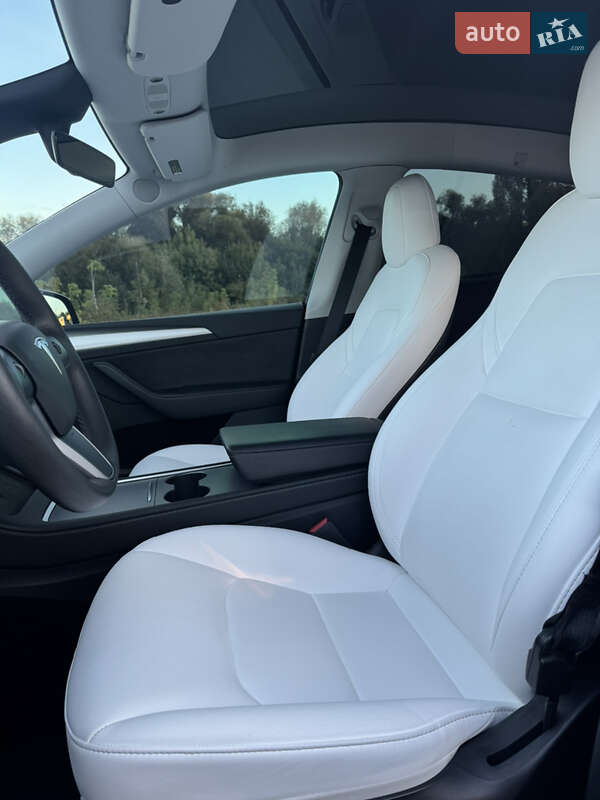 Позашляховик / Кросовер Tesla Model Y 2023 в Ірпені