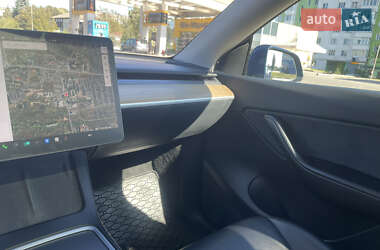 Внедорожник / Кроссовер Tesla Model Y 2021 в 