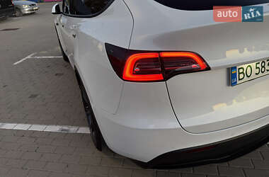 Внедорожник / Кроссовер Tesla Model Y 2022 в 