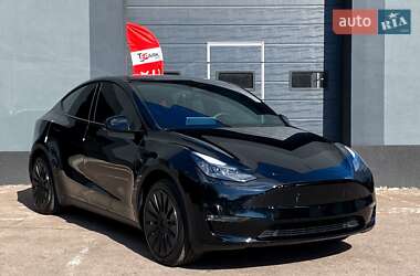 Внедорожник / Кроссовер Tesla Model Y 2023 в 