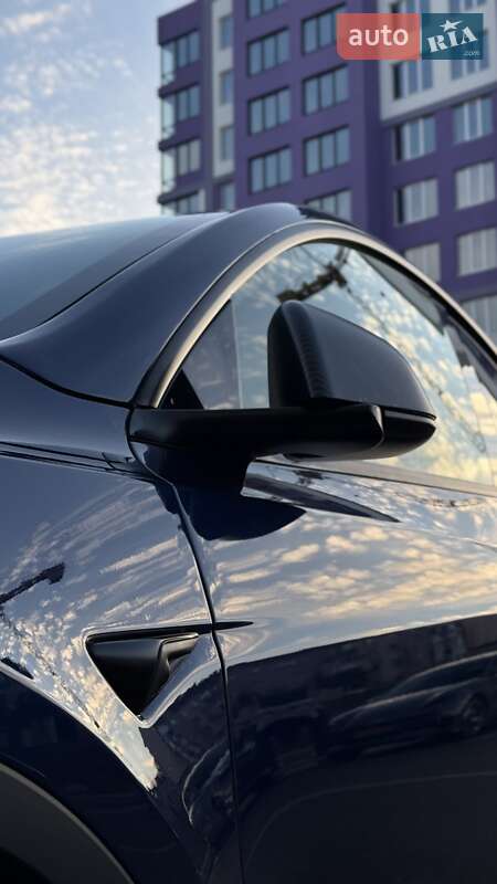 Внедорожник / Кроссовер Tesla Model Y 2022 в Умани