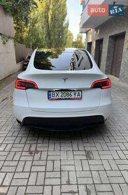 Позашляховик / Кросовер Tesla Model Y 2023 в 