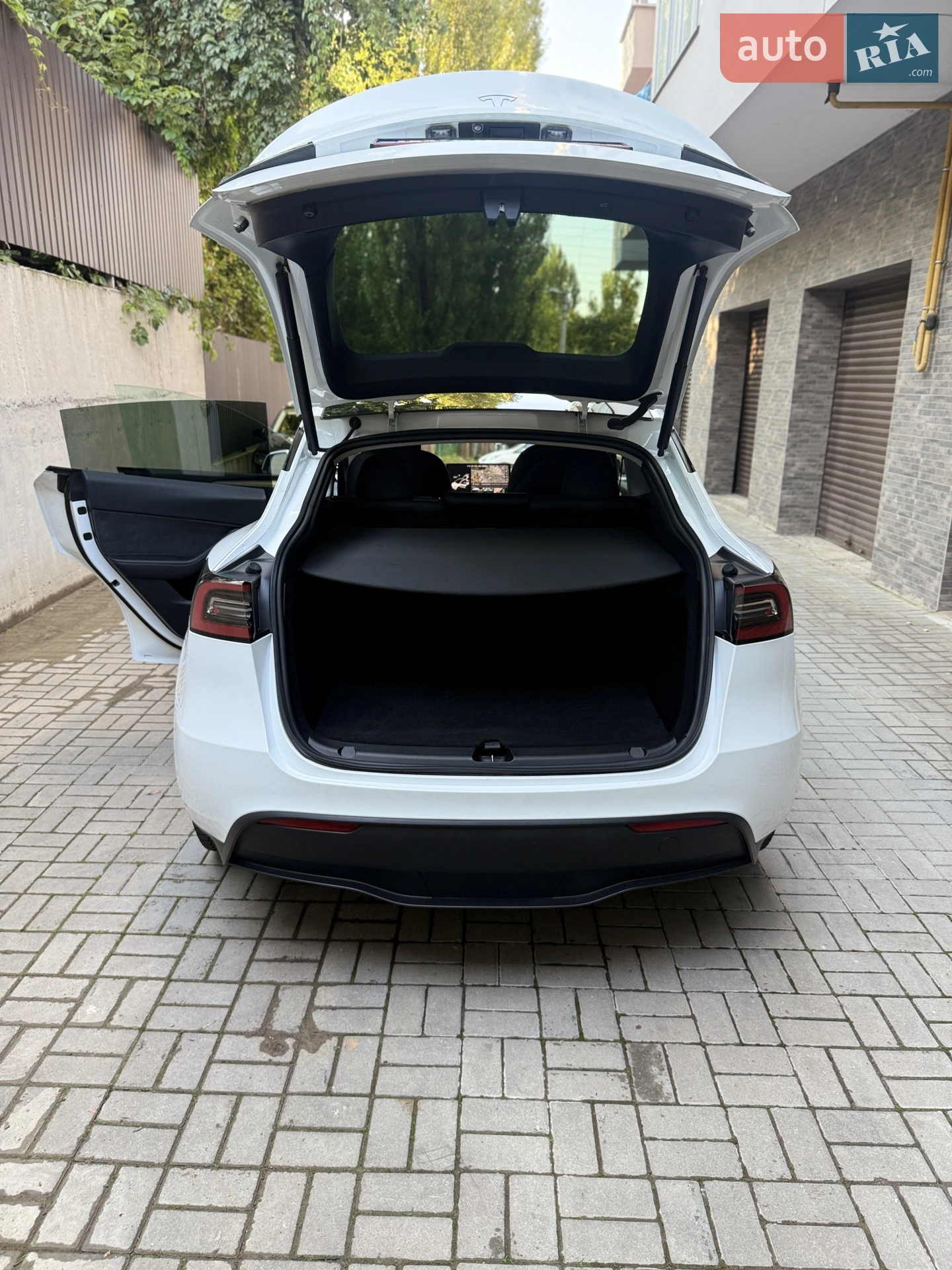 2023 Tesla Model Y - мініатюра 5