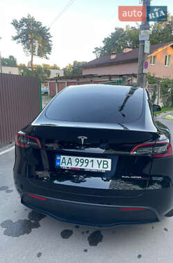 Tesla Model Y 2022
