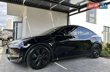 Внедорожник / Кроссовер Tesla Model Y 2022 в Днепре