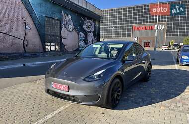 Позашляховик / Кросовер Tesla Model Y 2023 в 