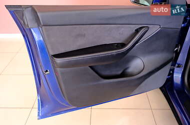 Внедорожник / Кроссовер Tesla Model Y 2021 в 