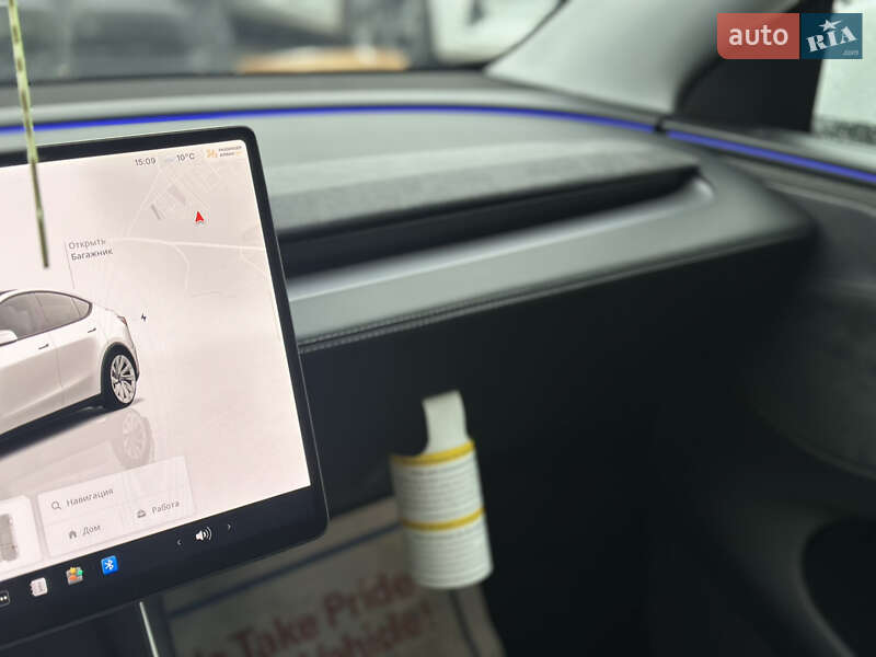 Внедорожник / Кроссовер Tesla Model Y 2025 в Львове