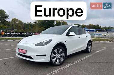 Tesla Model Y 2023