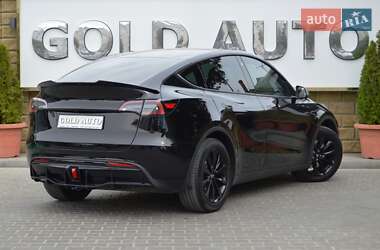 Внедорожник / Кроссовер Tesla Model Y 2022 в 