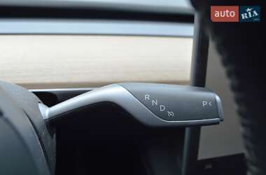 Внедорожник / Кроссовер Tesla Model Y 2022 в 