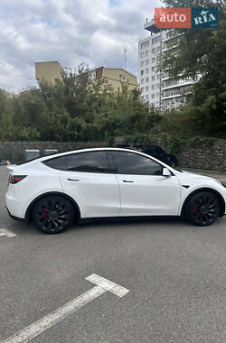 Позашляховик / Кросовер Tesla Model Y 2023 в 
