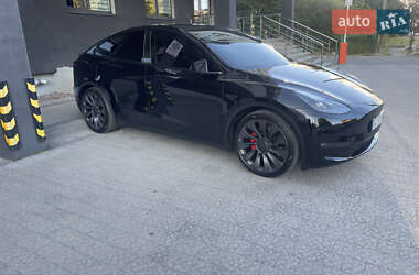 Tesla Model Y 2021