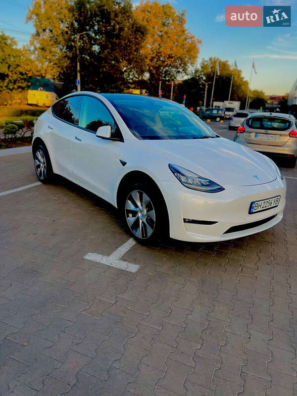 Внедорожник / Кроссовер Tesla Model Y 2022 в Одессе