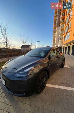 Tesla Model Y 2022