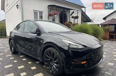 Tesla Model Y 2023