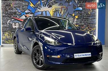 Внедорожник / Кроссовер Tesla Model Y 2024 в 