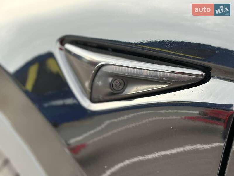 Позашляховик / Кросовер Tesla Model Y 2023 в Харкові