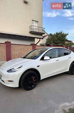 Внедорожник / Кроссовер Tesla Model Y 2020 в Львове