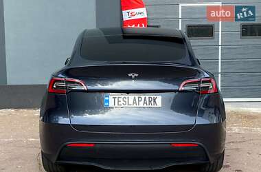 Позашляховик / Кросовер Tesla Model Y 2024 в 