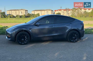 Внедорожник / Кроссовер Tesla Model Y 2023 в 
