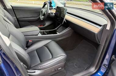 Позашляховик / Кросовер Tesla Model Y 2021 в 