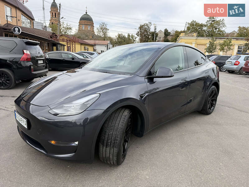 Внедорожник / Кроссовер Tesla Model Y 2024 в Харькове