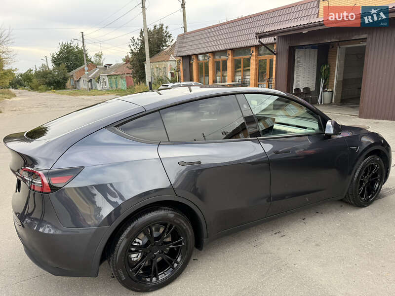Внедорожник / Кроссовер Tesla Model Y 2024 в Харькове