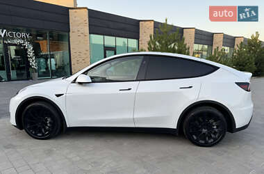 Внедорожник / Кроссовер Tesla Model Y 2024 в 