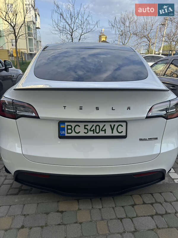Внедорожник / Кроссовер Tesla Model Y 2023 в Львове