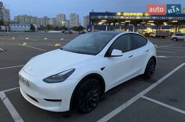 Tesla Model Y 2022