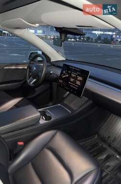 Внедорожник / Кроссовер Tesla Model Y 2022 в 