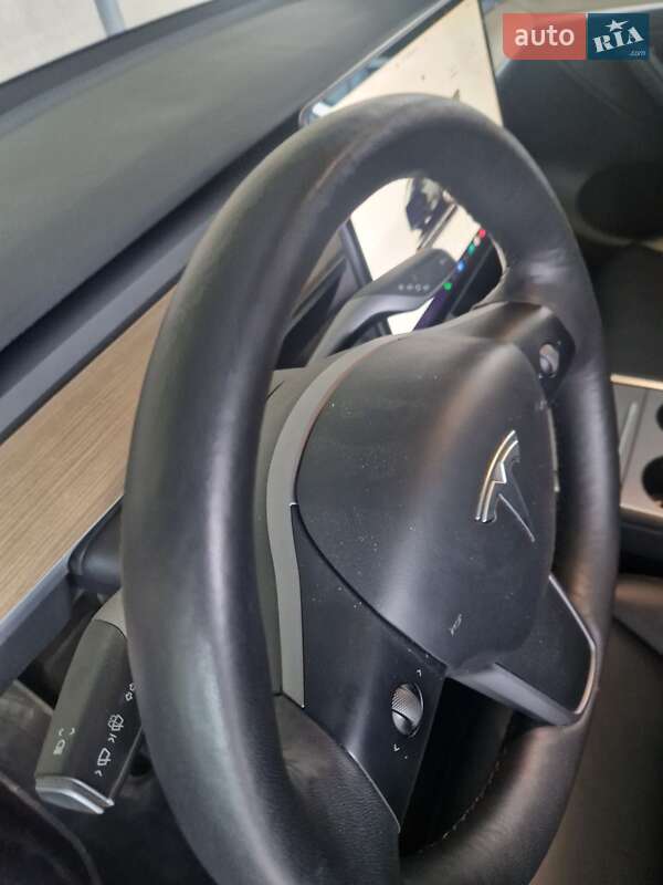 Внедорожник / Кроссовер Tesla Model Y 2022 в Запорожье