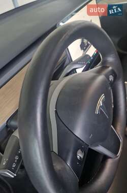 Позашляховик / Кросовер Tesla Model Y 2022 в 