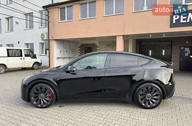 Позашляховик / Кросовер Tesla Model Y 2022 в 
