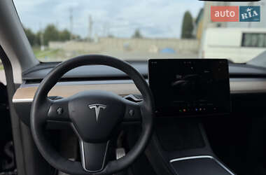 Позашляховик / Кросовер Tesla Model Y 2022 в 