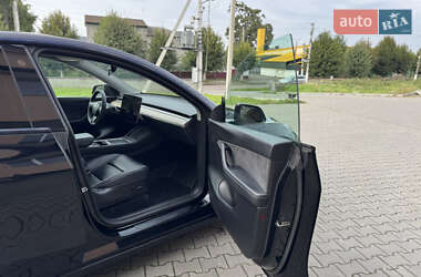 Позашляховик / Кросовер Tesla Model Y 2022 в 