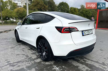 Позашляховик / Кросовер Tesla Model Y 2023 в 